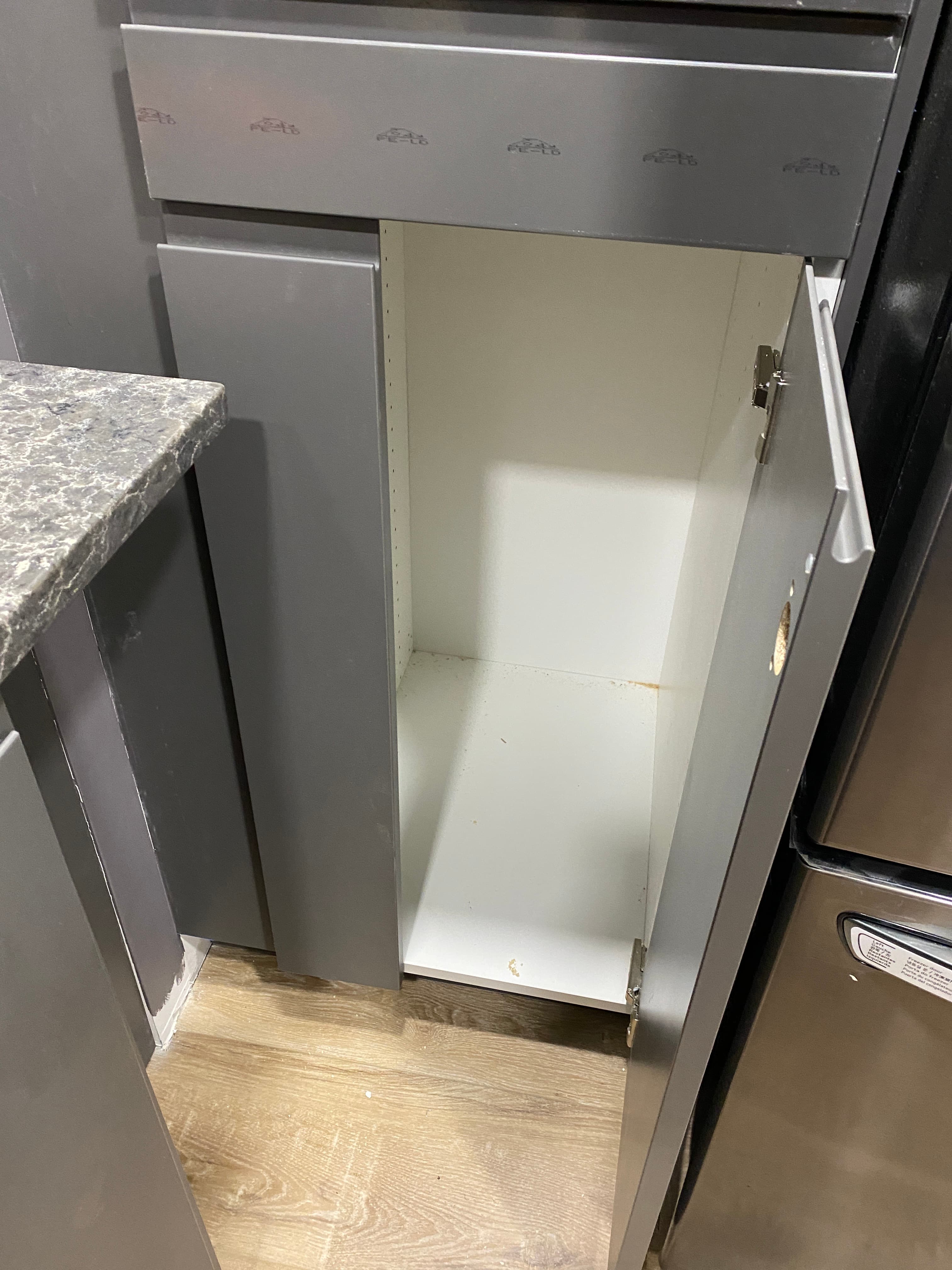 kitchen installation in progress, view 18