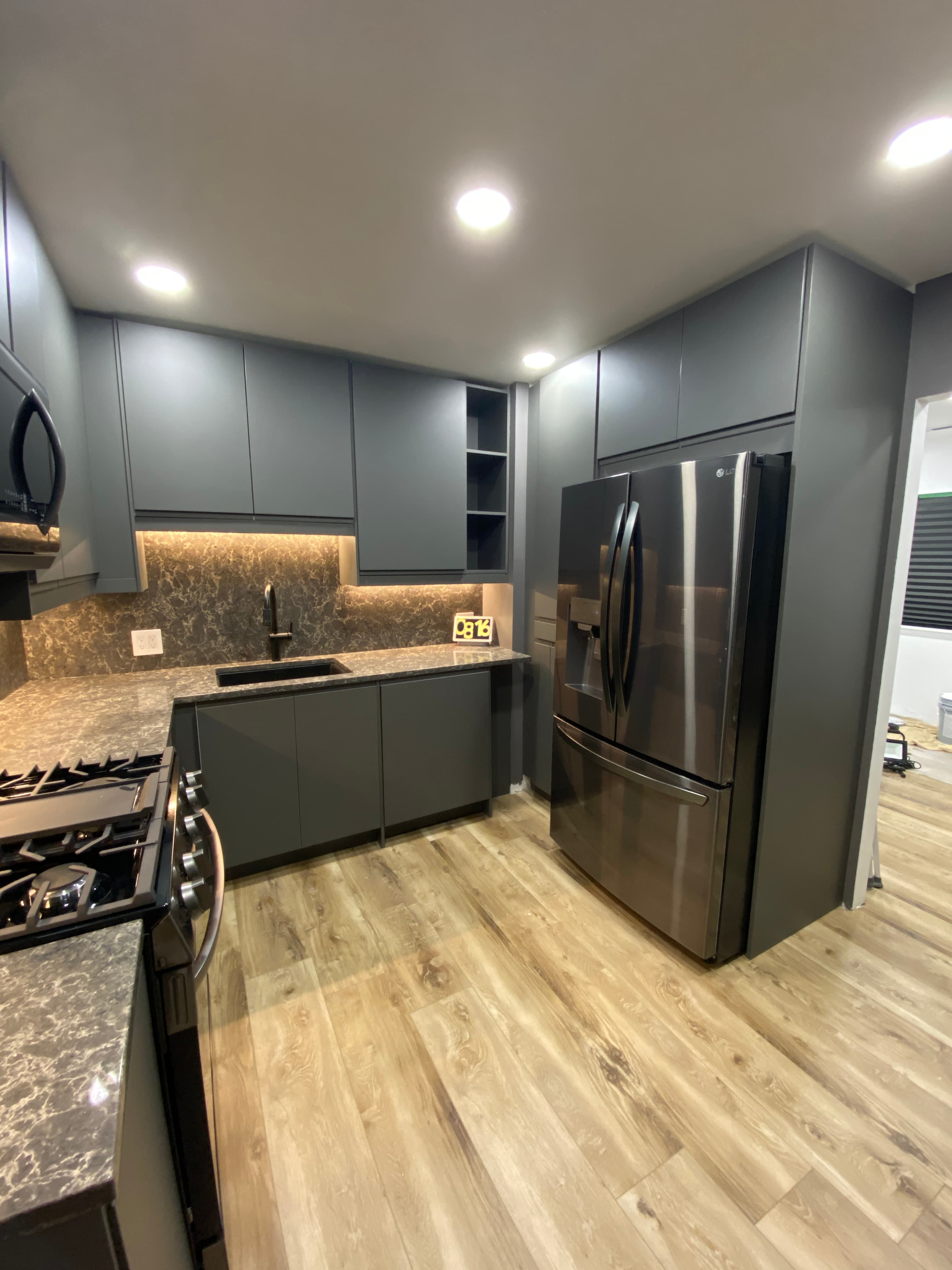 kitchen installation in progress, view 20